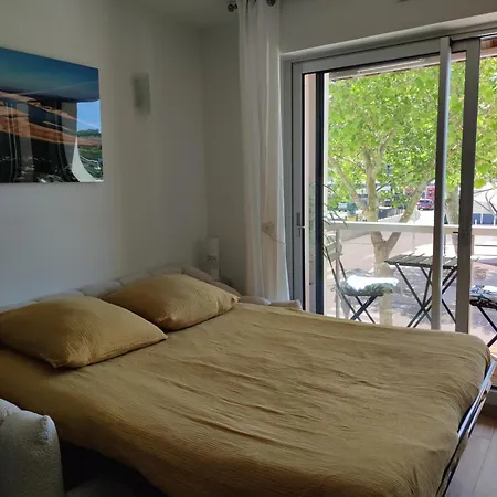Studio Avec Parking Centre-ville Face A La Gare Plage & Commerces 公寓