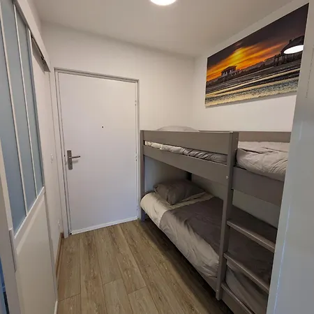 Studio Avec Parking Centre-ville Face A La Gare Plage & Commerces 公寓