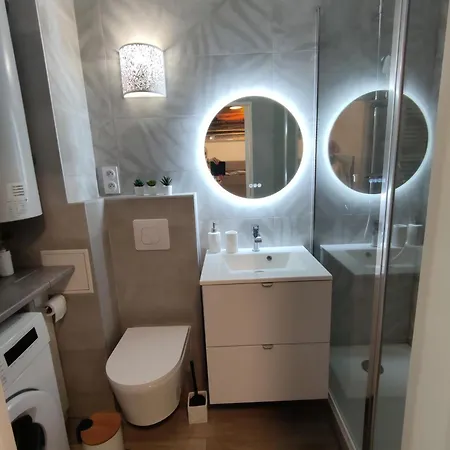 Studio Avec Parking Centre-ville Face A La Gare Plage & Commerces דירה ארסשון